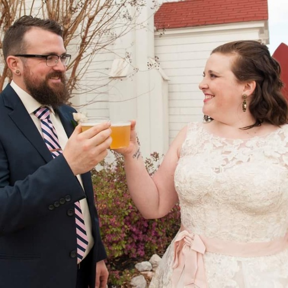 Meet your Posher, Aviane - Picture 2 of 2